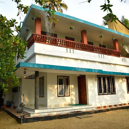Dhakshina Homestay Коччи Экстерьер фото