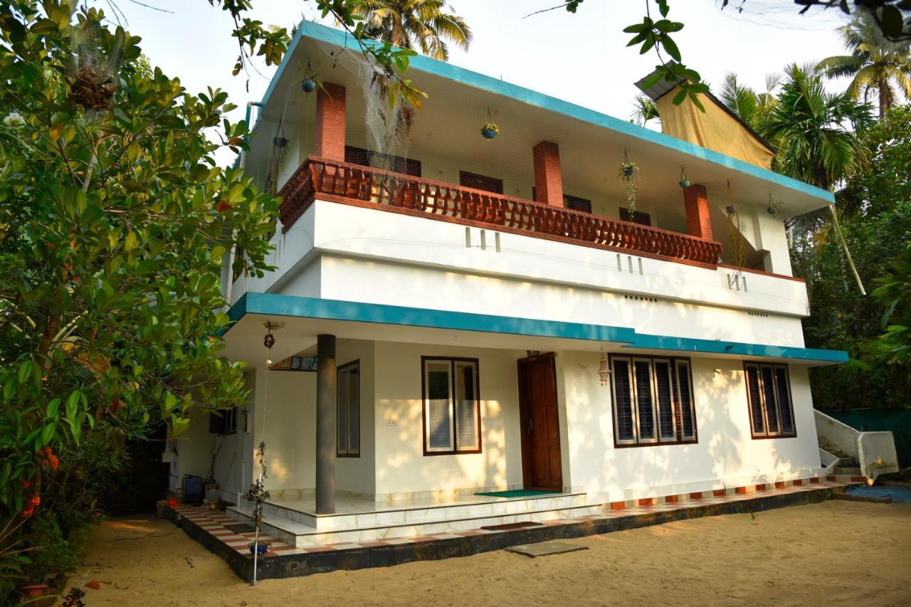 Dhakshina Homestay Коччи Экстерьер фото